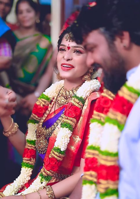காதலியுடன் நிச்சயதார்த்தம் முடித்த 'வானத்தை போல' சீரியல் நடிகர் அஸ்வின் கார்த்திக் இதோ வீடியோ.! 11