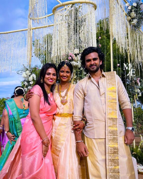 கோலாகலமாய் நடந்து முடிந்த நடிகர் அசோக் செல்வன் திருமணம்.! வெளியான புகைப்படங்கள் மற்றும் வீடியோ 11