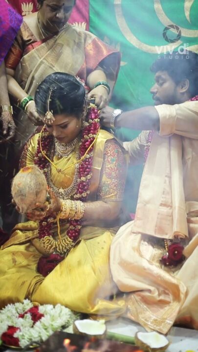 சின்னத்திரை நடிகர் நாஞ்சில் விஜயனுக்கு எளிமையாக நடந்து முடிந்த திருமணம்.! இதோ வீடியோ.! 5