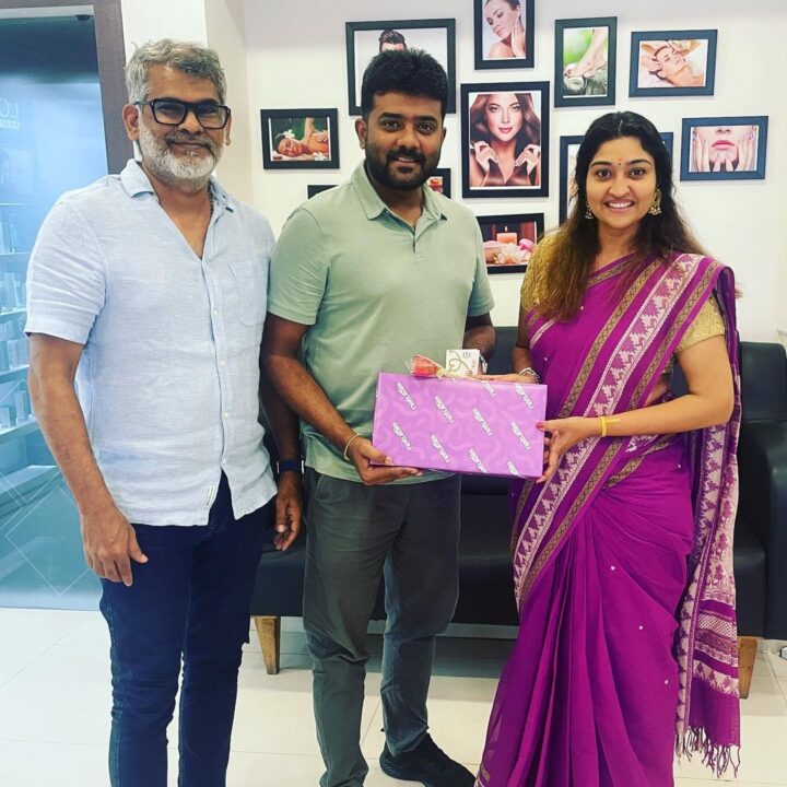நடிப்பை கைவிட்டு சொந்தமாக தொழில் தொடங்கிய நடிகை நீலிமா ராணி.! திறப்பு விழா புகைப்படங்கள்.! 13