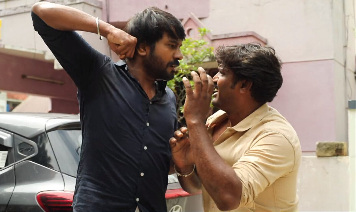 மீனாவின் தம்பி சத்யாவை ஓங்கி அறை விட்ட ரோஹிணி.! கதறி அழும் மீனா.! இன்றைய எபிசோட் விவரம்.! 5