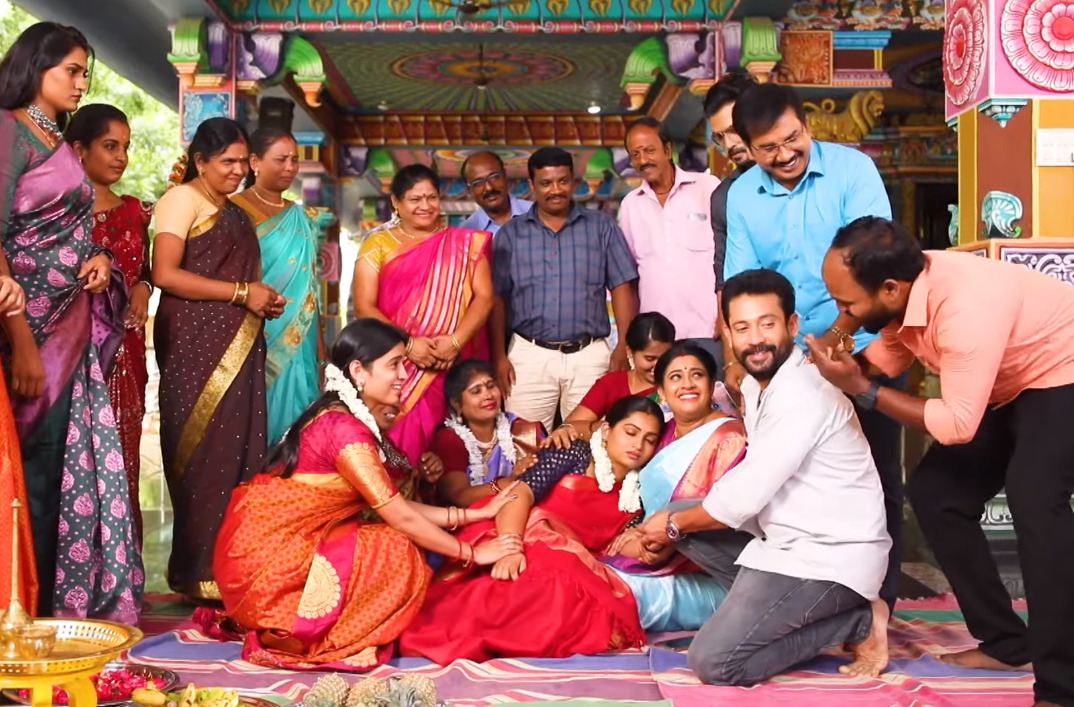 தமிழின் வாரிசை வயிற்றில் சுமக்கும் சரஸ்வதி.! அப்பவாக போகும் தமிழ்.! சூப்பரான ப்ரோமோ.! 3