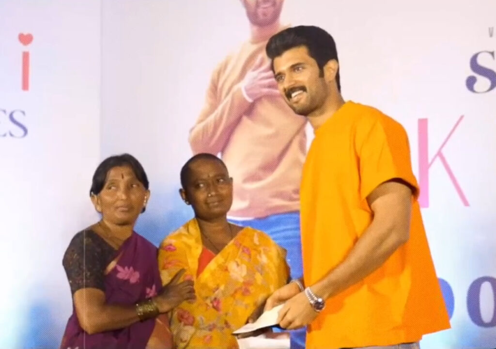 குஷி படத்தில் வந்த சம்பளத்தில் 100 குடும்பங்களுக்கு தலா ஒரு லட்சம் உதவி செய்த விஜய் தேவாரகொண்டா 3
