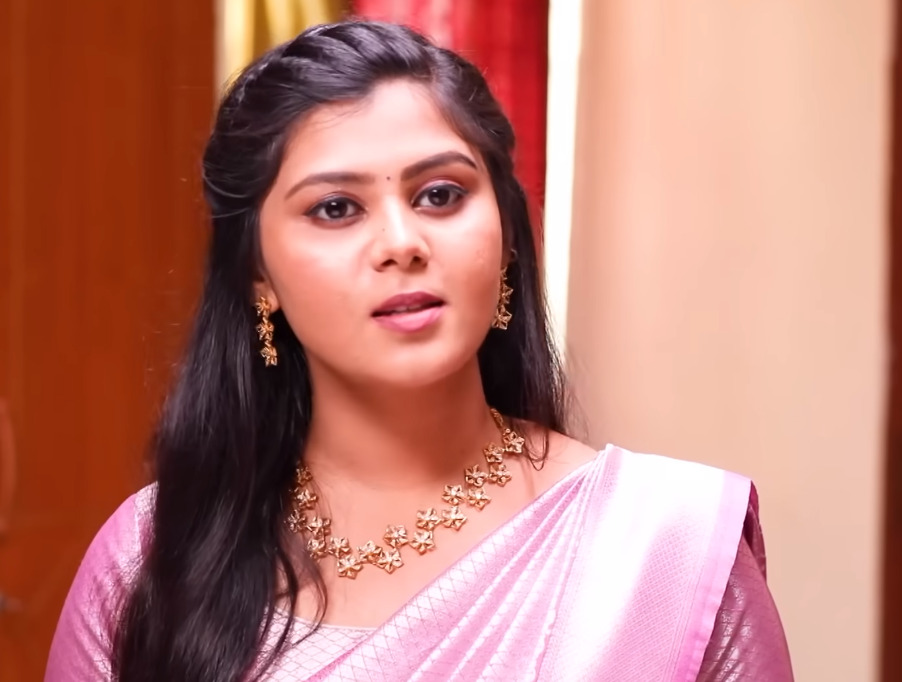எங்க காதலை நீங்க தான் சேர்த்து வைக்கணும்.! ரவியை காதலிப்பதை மீனாவிடம் உடைத்த ஸ்ருதி 3