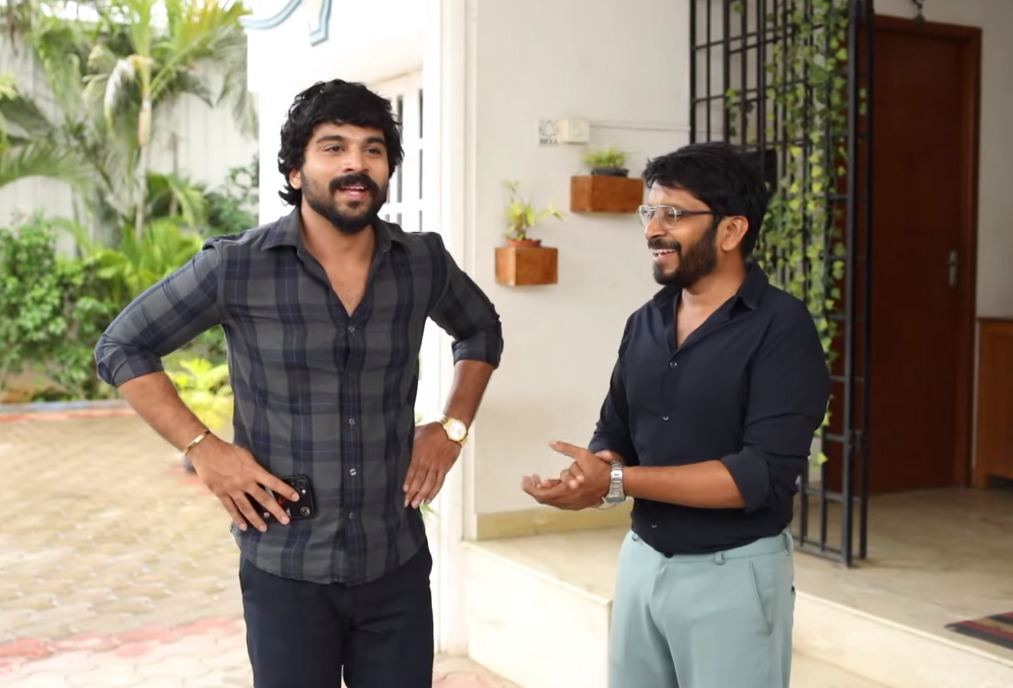 சரஸ்வதி சென்ற பைக்கை மோதி தூக்கிய அர்ஜூன்..! சரஸ்வதி வயிற்றில் விழுந்த பலத்த அடி. 3