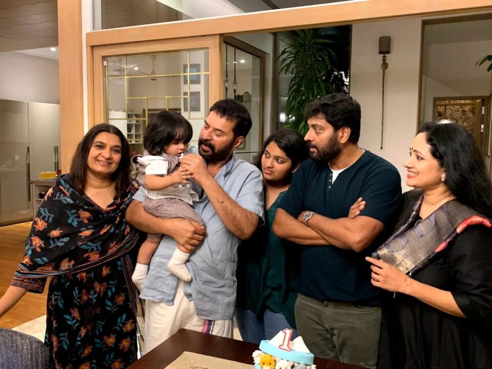 நடிகர் நரேன் மகனின் முதல் பிறந்தநாள் கொண்டாட்டம்.! நேரில் வாழ்த்திய பிரபலங்கள்.! 9