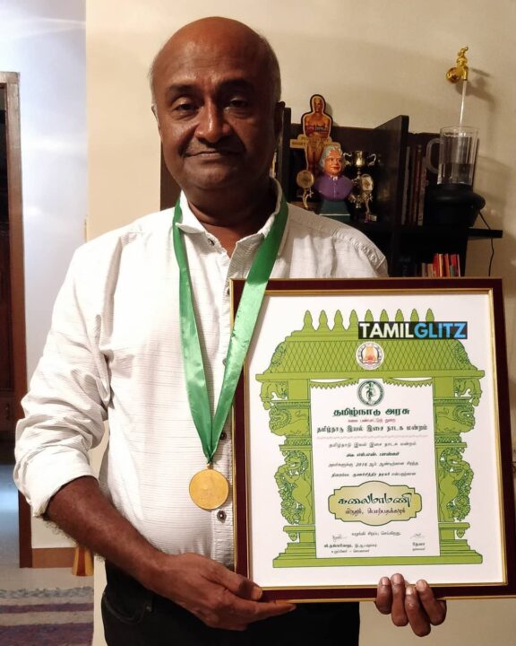"30 வருட காதல் பயணம்" 30வது திருமணநாளை கொண்டாடும் நடிகர் எம்.எஸ்.பாஸ்கர்.! வாழ்த்திய மகள்.! 3