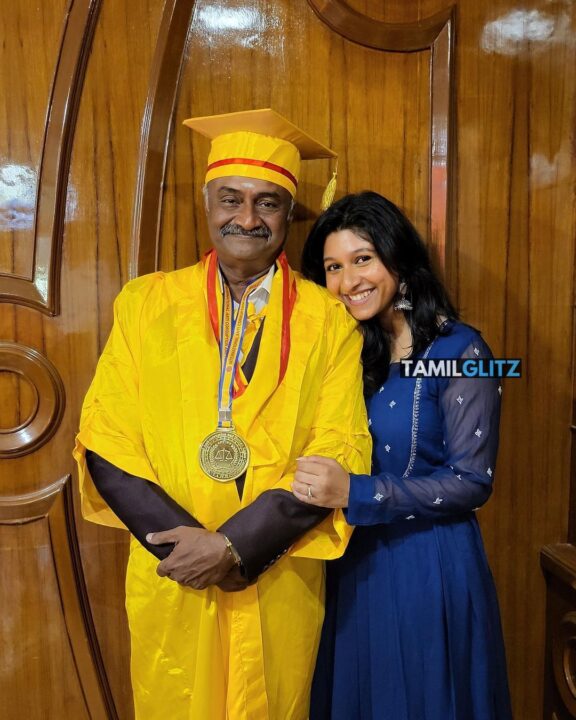 "30 வருட காதல் பயணம்" 30வது திருமணநாளை கொண்டாடும் நடிகர் எம்.எஸ்.பாஸ்கர்.! வாழ்த்திய மகள்.! 9