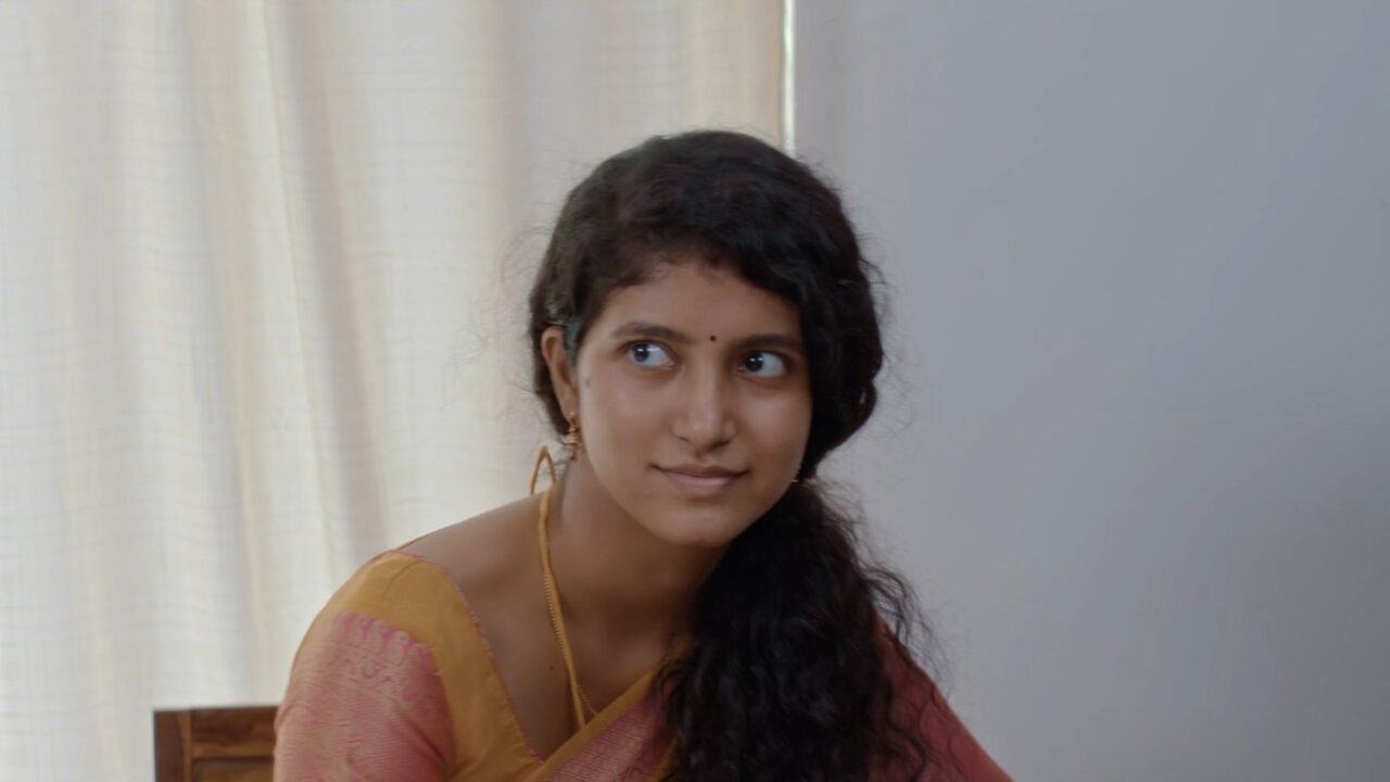 'குட் நைட்' கதாநாயகிக்கு திருமணம்.! வருங்கால கணவருடன் எடுத்த புகைப்படங்கள் இதோ.! 3
