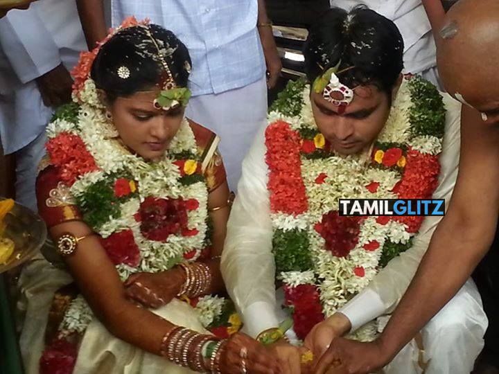 பலரும் பார்த்திடாத ரட்சிதா மஹாலக்ஷ்மி - தினேஷ் திருமண புகைப்படங்கள் மற்றும் வீடியோ இதோ.! 3