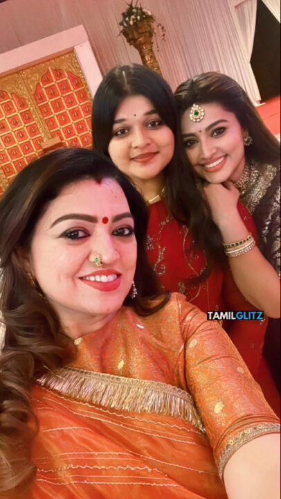 சினேகா வீட்டில் நடந்த திருமண விழா.! சங்கீத் நிகழ்ச்சியில் ஒன்றாக இணைந்த ஒட்டுமொத்த குடும்பம்.! 3