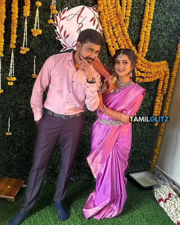 சன் டிவி 'திருமகள்' சீரியல் நடிகையுடன் நிச்சயம் செய்த 'சுந்தரி' சீரியல் நடிகர்.! ஆல்பம் இதோ.! 7