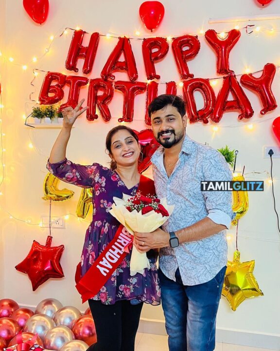 சன் டிவி 'திருமகள்' சீரியல் நடிகையுடன் நிச்சயம் செய்த 'சுந்தரி' சீரியல் நடிகர்.! ஆல்பம் இதோ.! 5