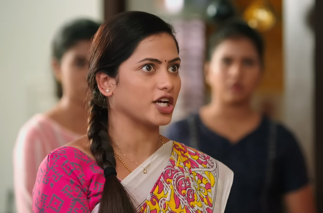 கோபத்தில் பத்திரகாளியாக மாறிய ஜனனி..! பயந்து போய் பார்த்த ஆதிகுணசேகரன்..! 'எதிர்நீச்சல்' ப்ரோமோ 3