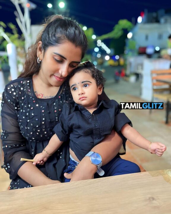 நீண்ட நாட்களுக்கு பிறந்த மகள்.! மகளுடன் இருக்கும் அழகிய புகைப்படங்களை பகிர்ந்த KPY நவீன்.! 9