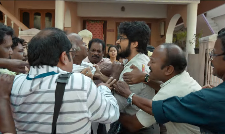 ஒரு கார் பார்க் பண்றதுல இவ்வளோ பிரச்சனை வருமா? ஹரிஷ் கல்யாணின் 'பார்க்கிங்' ட்ரைலர் இதோ.! 3