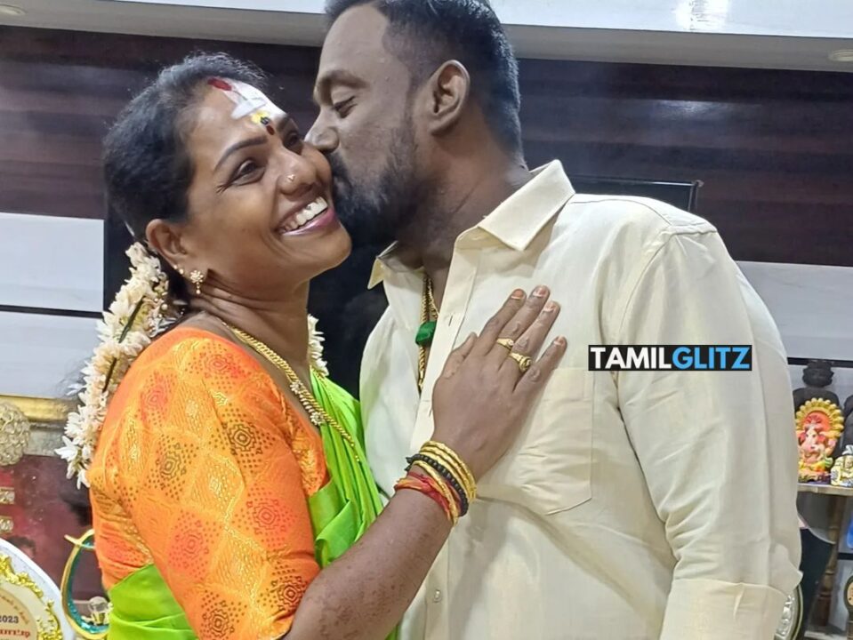 22வது திருமண நாளில் ரஜினி, கமலை நேரில் சந்தித்து வாழ்த்துப் பெற்ற ரோபோ ஷங்கர்.! 25