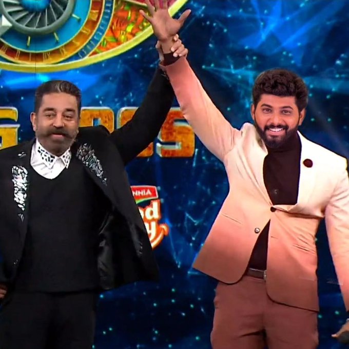 "என் அண்ணன் பத்தி நெகடிவ் பரப்பாதீங்க".! சரவண விக்ரம் தங்கை வீடியோ வெளியிட்டு வேண்டுகோள்.! 3