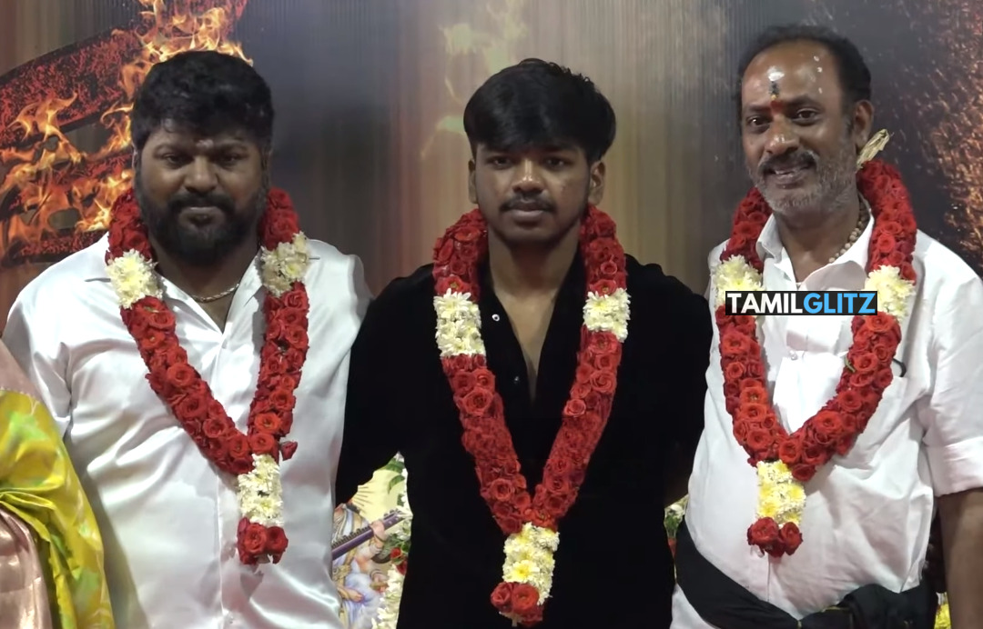 கதாநாயகனான அறிமுகம் ஆகும் விஜய் சேதுபதி மகன் சூர்யா.! பூஜையுடன்