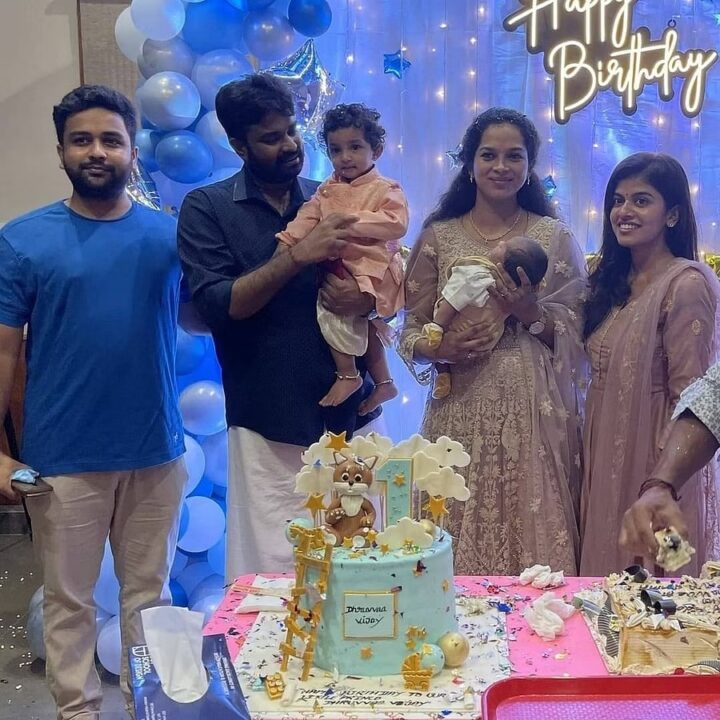 இயக்குனர் ஏ.எல் விஜய் மகனின் பிறந்தநாள் கொண்டாட்ட புகைப்படங்கள்.! ஆல்பம் இதோ.! 9