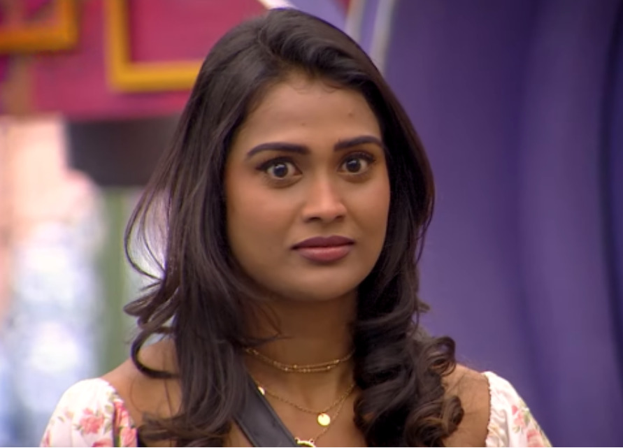 "என் மகளுக்காக நான் மன்னிப்பு கேட்கிறேன்" விசித்ராவிடம் மன்னிப்பு கேட்ட பூர்ணிமா அம்மா.! 3
