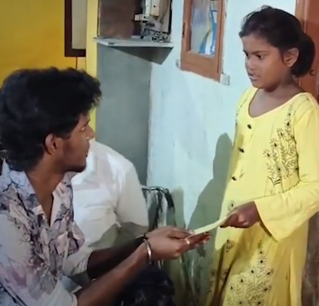 வங்கி கணக்கில் இருந்த அனைத்து பணத்தையும் எடுத்து 200 குடும்பங்களுக்கு உதவி செய்த KPY பாலா.! 3
