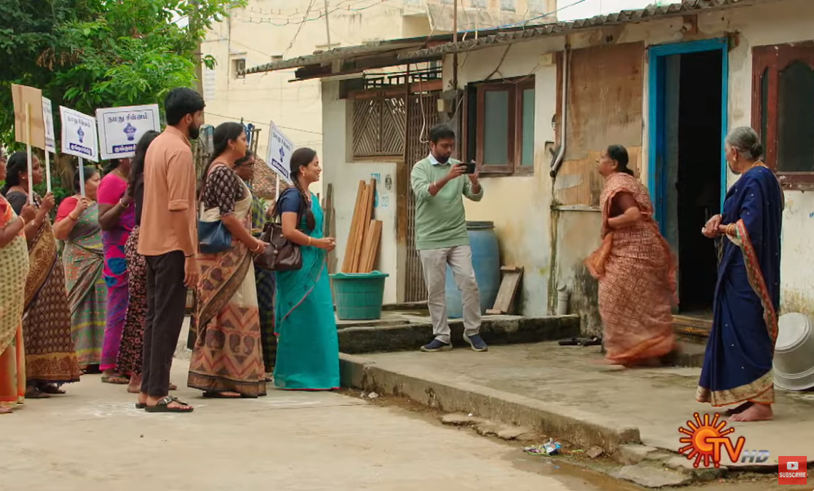 ஓட்டு கேட்டு சென்ற இடத்தில் ஈஸ்வரிக்கும் ஜனனிக்கு காத்திருந்த பேரதிர்ச்சி.! ப்ரோமோ இதோ.! 3