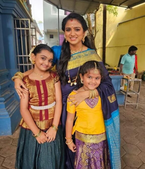 TRPல் வாங்கிய பெரிய அடி.! திடீரென சீரியலை முடித்து மூட்டை கட்டும் விஜய் டிவி.! 7