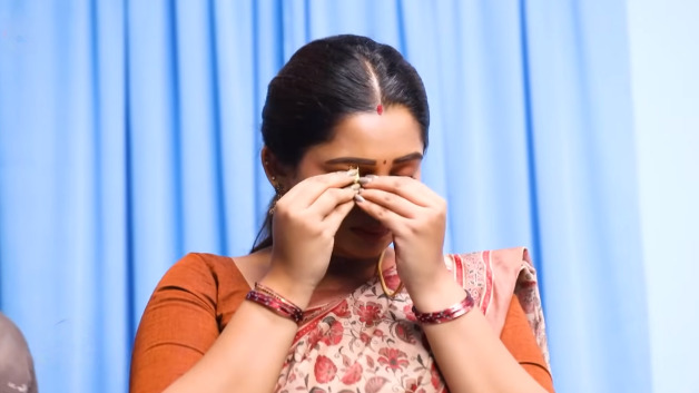 "என் தாலிய காப்பாத்தி குடுத்துடீங்க" மோகனவிடம் உண்மைகளை கூறிய சரஸ்வதி.! ப்ரோமோ இதோ 3