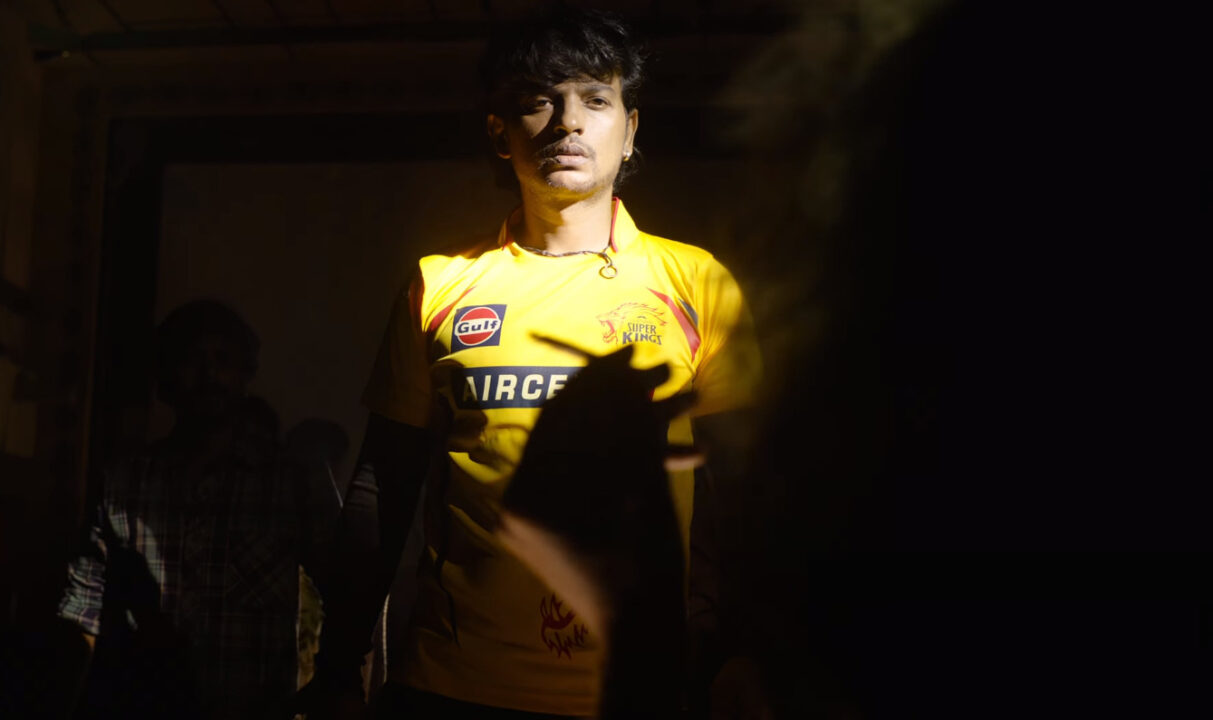 ‘ஃபைட் கிளப்’ன்னு வச்சதுக்கு பதிலாக ‘கஞ்சா கிளப்’ ன்னு வச்சிருக்கலாம்.! திட்டி தீர்த்த ப்ளூ சட்டை மாறன்.! 3