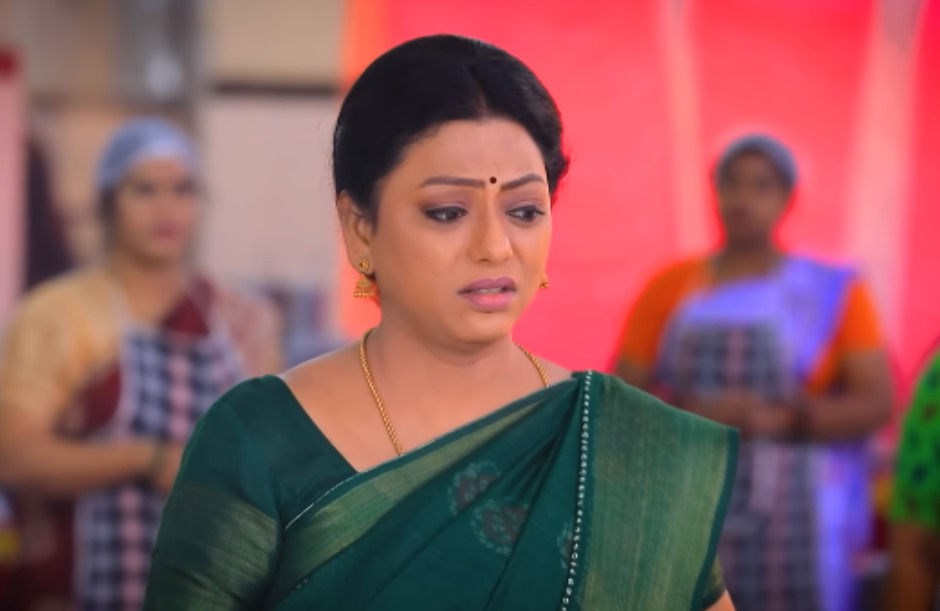 சமையல் ஆர்டரில் பாக்கியாவுக்கு ஷாக் கொடுத்த ஹோட்டல் மேனேஜர்.! கண்கலங்கும் பாக்கியா.! 3