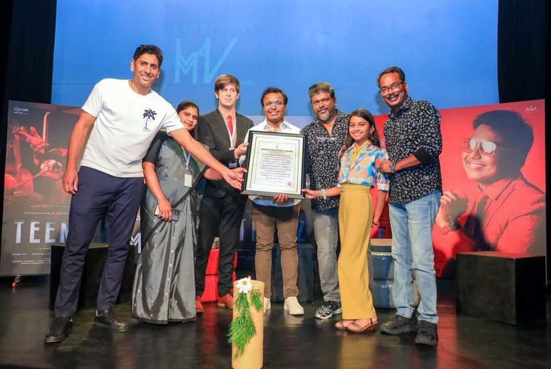 D இமானின் 41வது பிறந்தநாள்.! 2-வது மனைவி மற்றும் மகளுடன் பிறந்தநாள் கொண்டாடிய இமான்.! 3