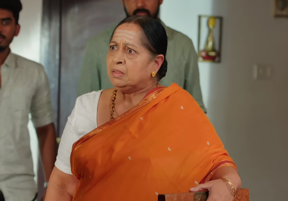"ஏன்டி பைத்தியக்காரி மாதிரி பேசிட்டு இருக்க" விசாலாட்சியை வெளுத்து வாங்கிய ஈஸ்வரி.! தரமான ப்ரோமோ.! 3