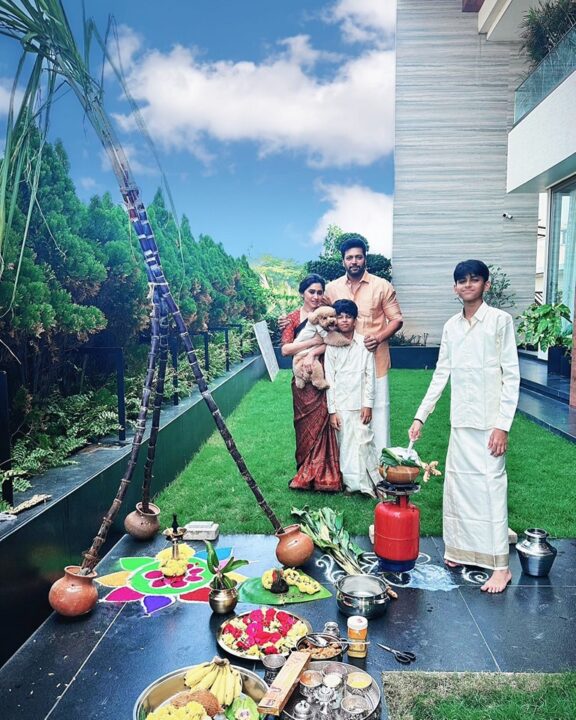 தனது மகன்களுடன் இணைந்து பொங்கல் வைத்து தமிழர் திருநாளை கொண்டாடிய நடிகர் ஜெயம் ரவி.! 7