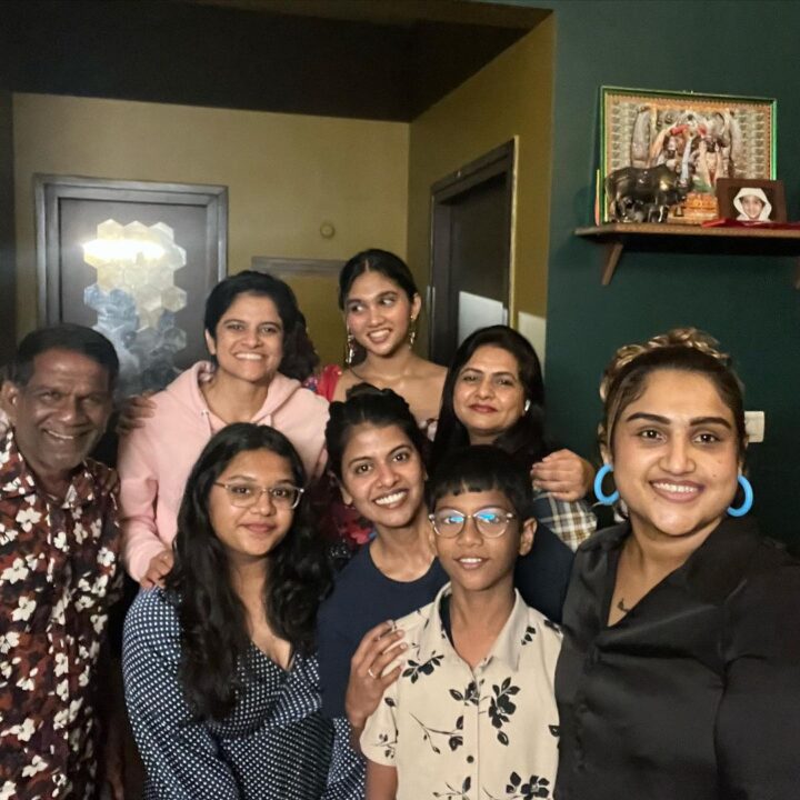 தனது சகோதரி ஸ்வாகதாவுடன் வனிதா வீட்டில் பார்ட்டி பண்ணும் மாயா.! வெளியான புகைப்படங்கள் இதோ 3