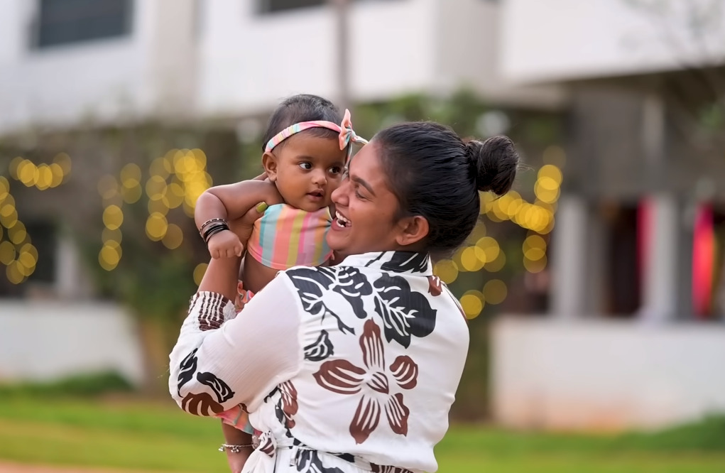 தனது மகளின் முகத்தை முதல் முறையாக காட்டி வீடியோ வெளியிட்ட நடிகை நக்ஷத்திரா.! வீடியோ உள்ளே.! 5