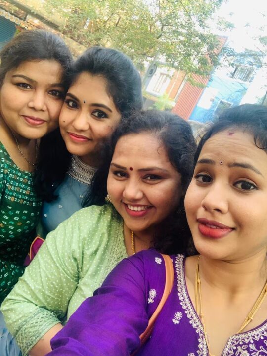 நாதஸ்வரம் சீரியல் கோபியின் தங்கைகளை ஞாபகம் இருக்கா? இப்ப எப்படி இருக்காங்கன்னு பாருங்க..! 9