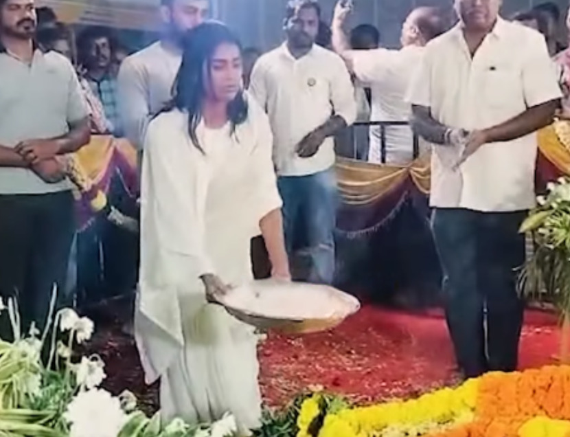 பிக்பாஸில் இருந்து வெளியேறிய கையோடு கேப்டன் நினைவிடத்திற்கு சென்று அஞ்சலி செலுத்திய பூர்ணிமா.! 3