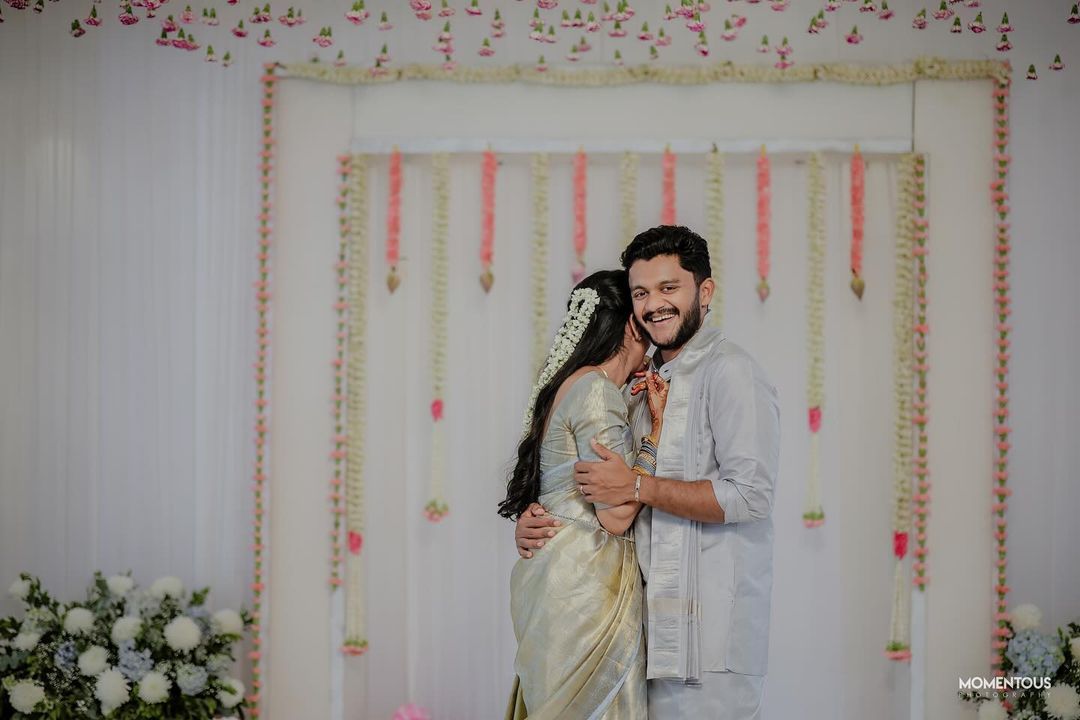 பிரம்மாண்டமாக நடந்து முடித்த சாய் பல்லவி தங்கை நிச்சயதார்த்தம்.! அழகிய புகைப்படங்கள் மற்றும் வீடியோ இதோ.! 7
