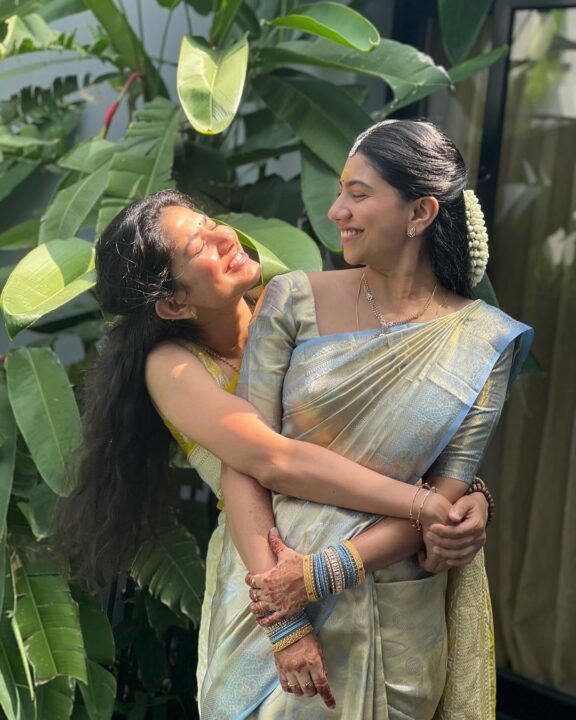 தங்கை திருமண நிச்சயதார்த்த விழாவில் இறங்கி குத்தாட்டம் போட்ட சாய் பல்லவி.! வைரலாகும் வீடியோ 7