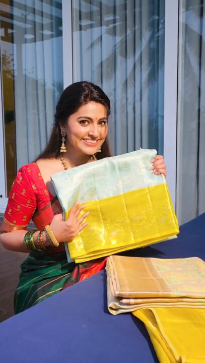 'புன்னகை இளவரசி' சினேகா வீட்டு பொங்கல் கொண்டாட்டம்..! சினேகா வெளியிட்ட அழகிய வீடியோ..! 9