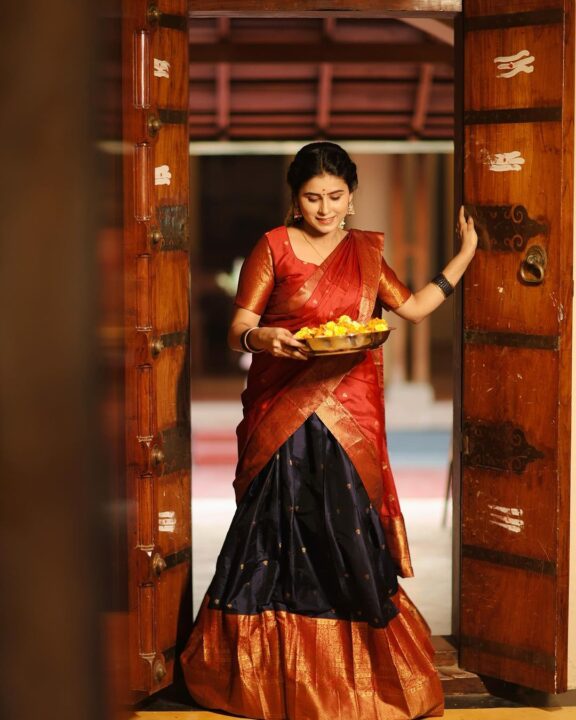 கணவருடன் பொங்கல் திருநாளை கொண்டாடிய 'பாக்கியலட்சுமி' சீரியல் நடிகை ரித்திகா.! 7