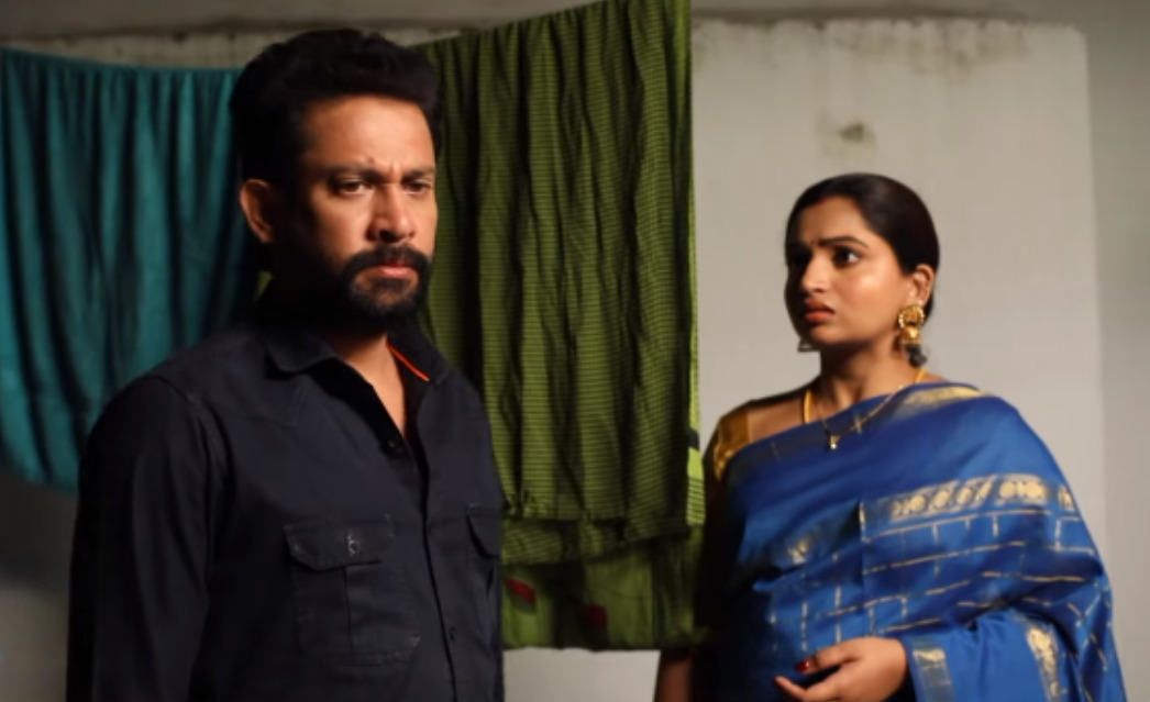மோகனாவின் காதலை தெரிந்து கொண்ட சரஸ்வதி.! சரஸ்வதியை அடிக்கப்போன தமிழ்.! ப்ரோமோ இதோ.! 3
