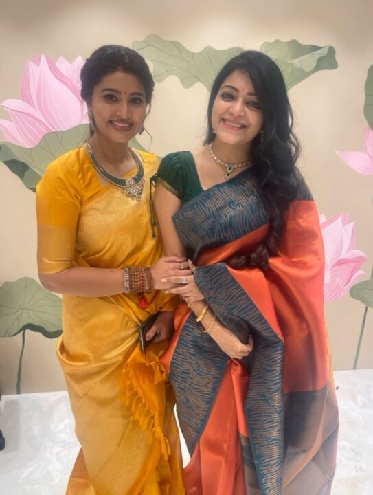 கணவருடன் இணைந்து புது தொழிலை தொடங்கிய சினேகா..! பிரம்மாண்ட கடைத் திறப்பு விழா..! 11