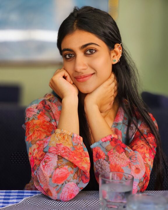 "வெளிய வந்த அப்புறம் பிரதீப்கிட்ட பேசிட்டேன்" நீண்ட நாட்களுக்குப் பிறகு பேட்டியளித்த ஐஷூ.! 3
