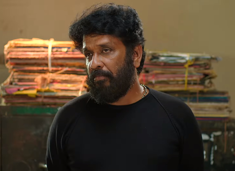"அடுத்தவன் பொண்டாட்டிய கைக்குள்ள வச்சிக்கிட்டு சொத்தை அபகரிக்க பாக்குறான்" கேவலமாக பேசும் குணசேகரன் 3