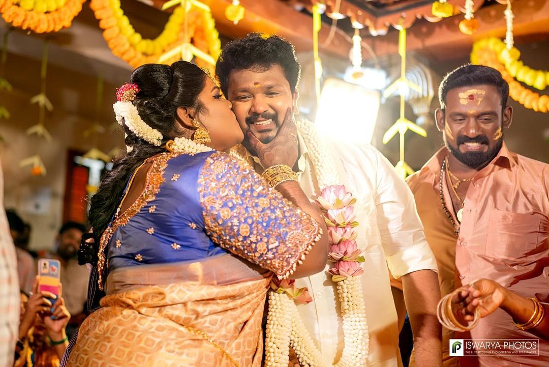 முறை மாமனை கரம் பிடிக்கும் இந்திரஜா.! ஆனந்த கண்ணீரில் ரோபோ ஷங்கர்.! அழகிய புகைப்படங்கள் இதோ.! 3