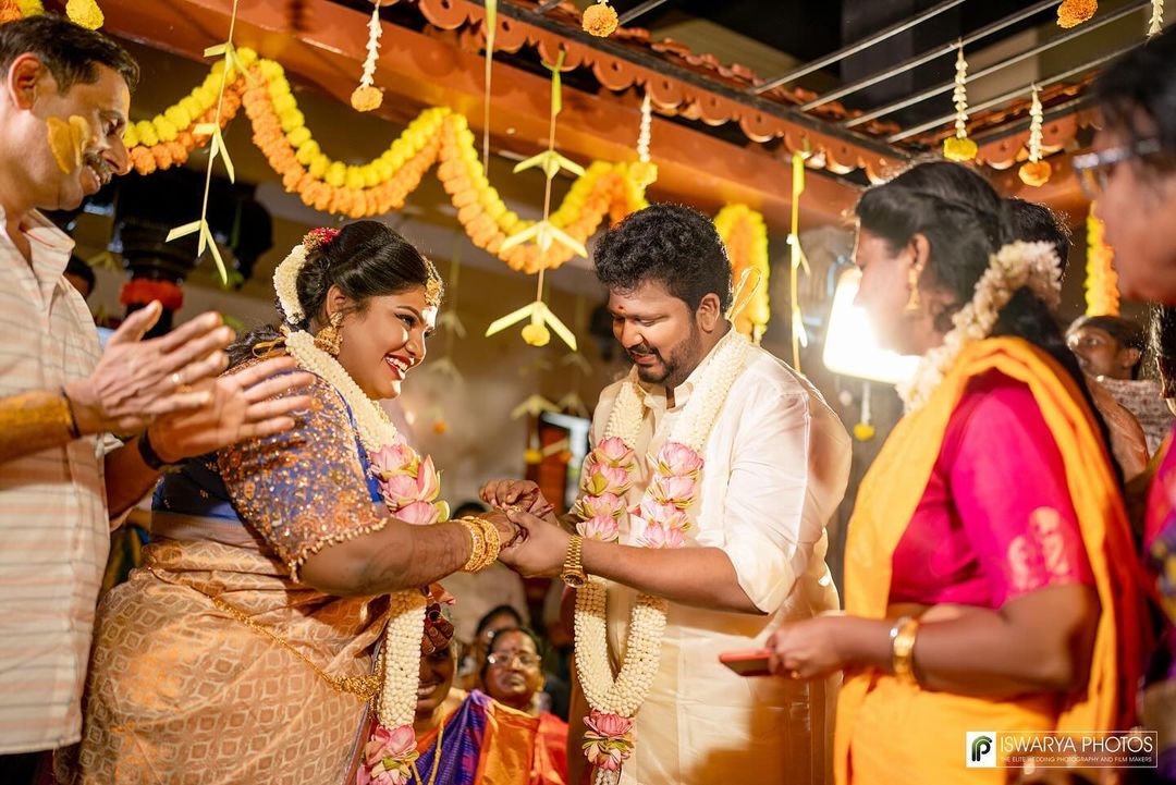 முறை மாமனை கரம் பிடிக்கும் இந்திரஜா.! ஆனந்த கண்ணீரில் ரோபோ ஷங்கர்.! அழகிய புகைப்படங்கள் இதோ.! 9