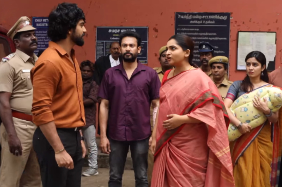 அர்ஜுன் செய்த சதி, சரஸ்வதிக்கு எதிராக சாட்சி சொன்ன ஆட்டோ டிரைவர்.! மீண்டும் சிறையில் சரஸ்வதி.! 4 அர்ஜுன் செய்த சதி, சரஸ்வதிக்கு எதிராக சாட்சி சொன்ன ஆட்டோ டிரைவர்.! மீண்டும் சிறையில் சரஸ்வதி.! 3
