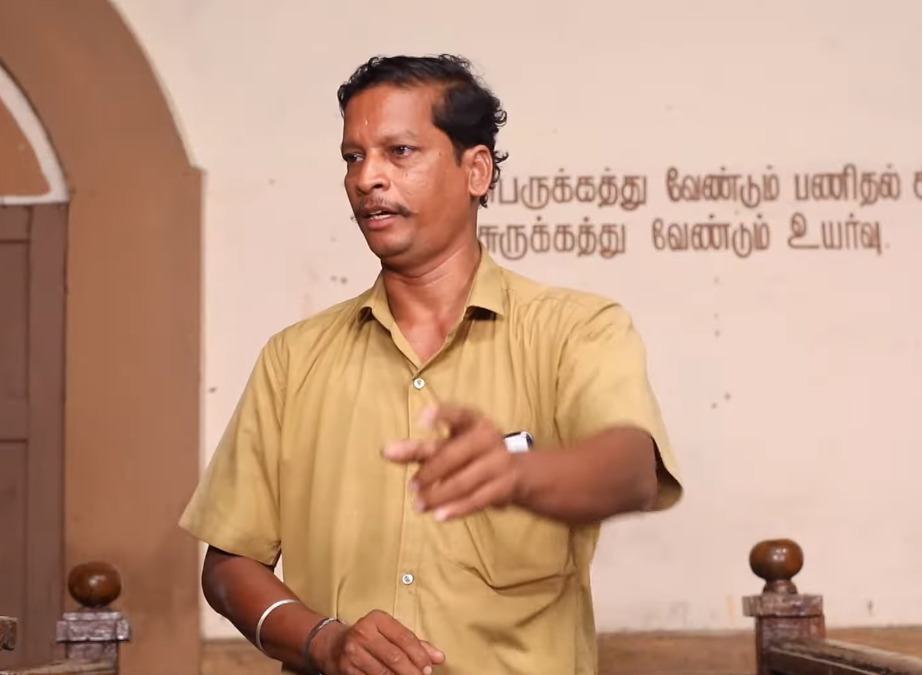 அர்ஜுன் செய்த சதி, சரஸ்வதிக்கு எதிராக சாட்சி சொன்ன ஆட்டோ டிரைவர்.! மீண்டும் சிறையில் சரஸ்வதி.! 2 அர்ஜுன் செய்த சதி, சரஸ்வதிக்கு எதிராக சாட்சி சொன்ன ஆட்டோ டிரைவர்.! மீண்டும் சிறையில் சரஸ்வதி.! 1